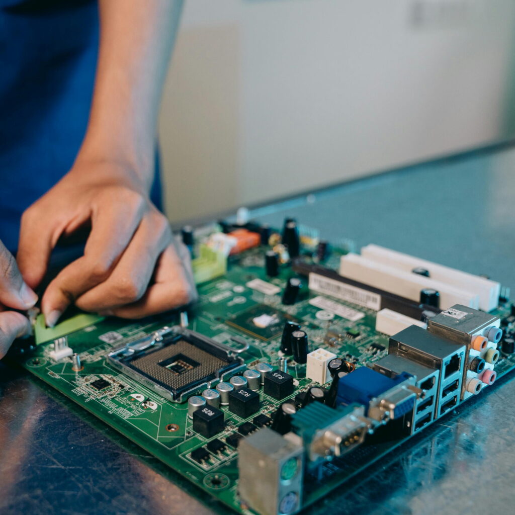 pexels-mikhail-nilov-9242928